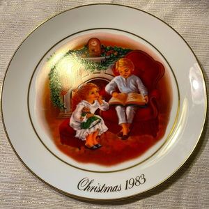 Norman Rockwell plate Christmas 1983 Third addition 22k gold trim